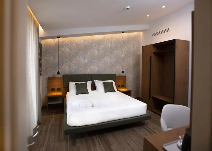Donna VI Hotel